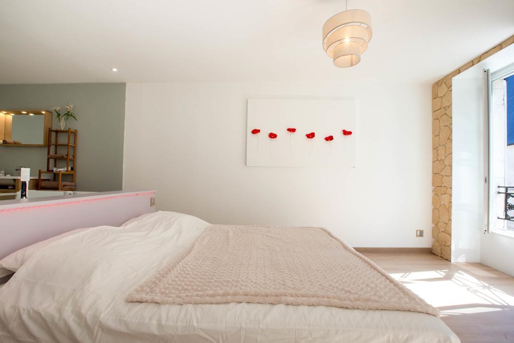 Le Pavean Beaune  Chambre photo